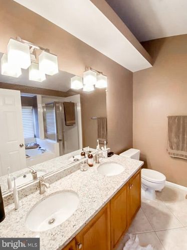 5817 Appleford Dr, Alexandria VA  22315-5625 exterior