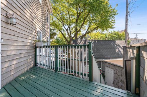 2830 Damen Ave, Chicago IL  60618-8204 exterior