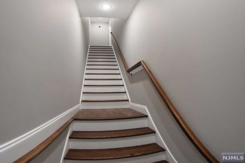 225 9 St, Newark NJ 07107-1907 exterior