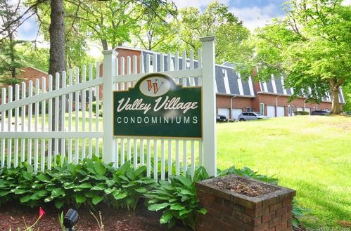 311 Dunfey Ln, Windsor, CT 06095-2314