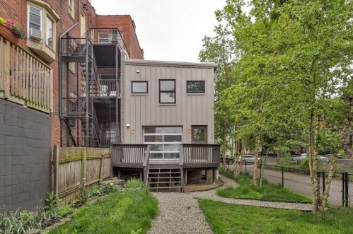 5421 Howe St, Pittsburgh, PA 15232-2205