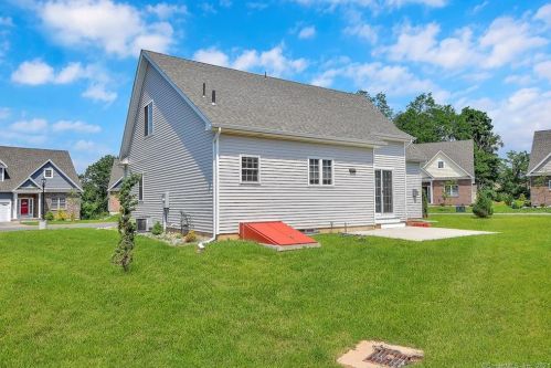 41 Windermere Vlg Rd, Ellington CT exterior