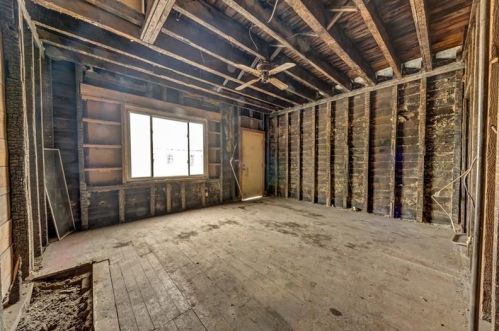 3420 Ligonier St, Pittsburgh PA 15201-1329 exterior