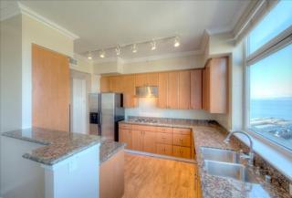 2801 Western Ave, Seattle WA  98121-1181 exterior