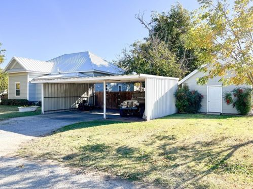 200 Foley St, Seymour TX 76380-1645 exterior