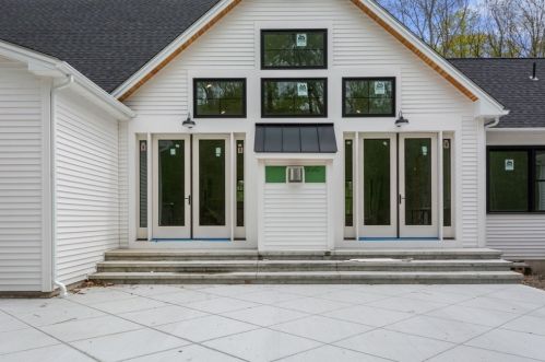 645 Glendale Rd, Wilbraham MA 01095 exterior