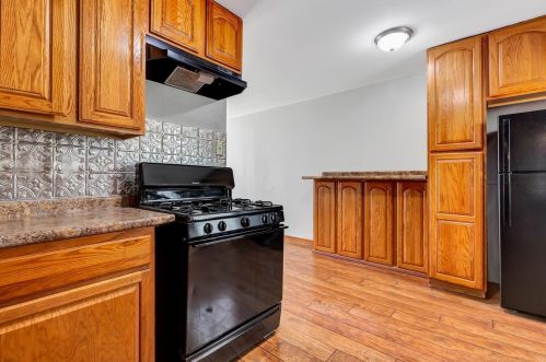 1350 Cabrillo Dr, Saint Louis MO 63138-2608 exterior