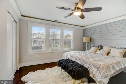 2911 17th St, Washington DC  20018-1825 exterior