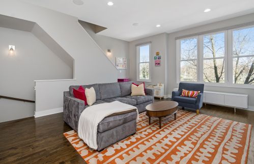 4030 Clark St, Chicago IL 60613-1302 exterior