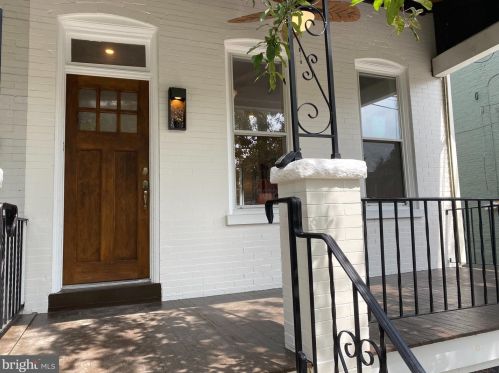 237 Elm St, Lancaster PA  17603-3445 exterior