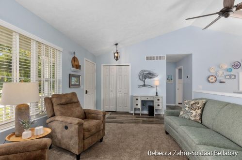 775 Green Meadows Dr, Middlevle MI 49333-8078 exterior