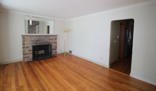 11156 Artesian Ave, Chicago, IL 60655-1320