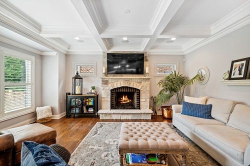 670 Bryan St, Elmhurst IL 60126-4342 exterior