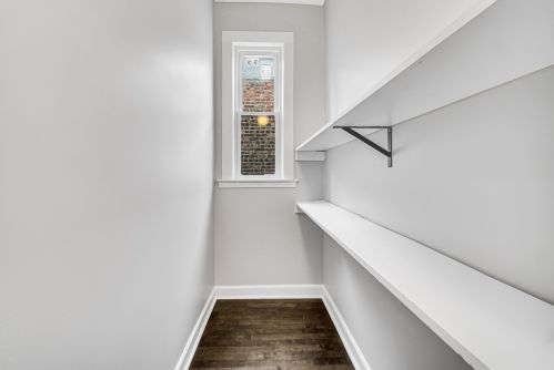 3750 Cermak Rd, Chicago IL  60623-3013 exterior