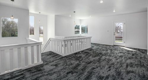 2403 Gdn Dr, Dallas TX 75215-4546 exterior