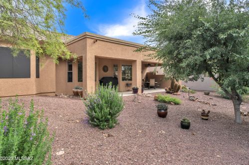 525 Aspenwood St, Green Valley AZ 85614-5976 exterior