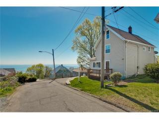 12 Highview Ave, Milford, CT 06460-7844