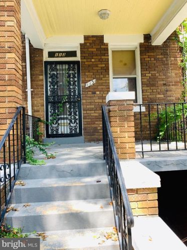 113 Varnum St, Washington, DC 20011-7426