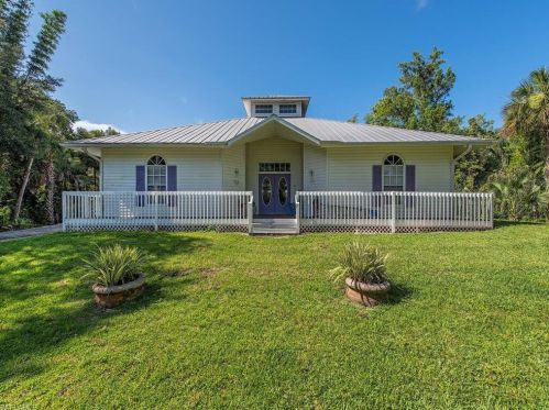 630 10th Ave, Naples, FL 34120-2111