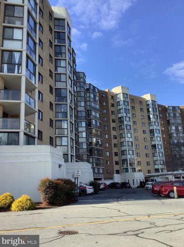 15101 Interlachen Dr, Silver Spring MD  20906-5601 exterior