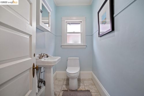 2906 Hillegass Ave, Berkeley CA 94705-2212 exterior