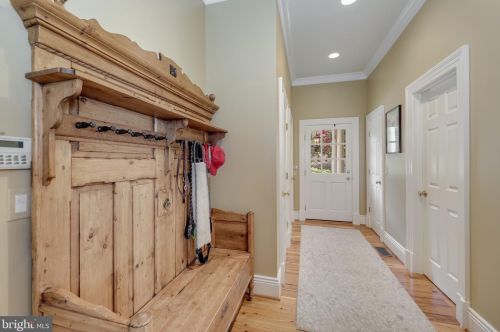 11720 Centurion Way, Rockville MD 20854-6420 exterior