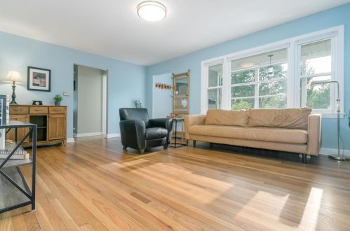 218 Glenway St, Madison, WI 53705-5232