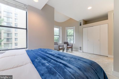 1007 New Hampshire Ave, Washington DC 20011-4729 exterior