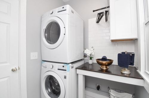 187 Westminster St, Springfield MA  01109-3924 exterior