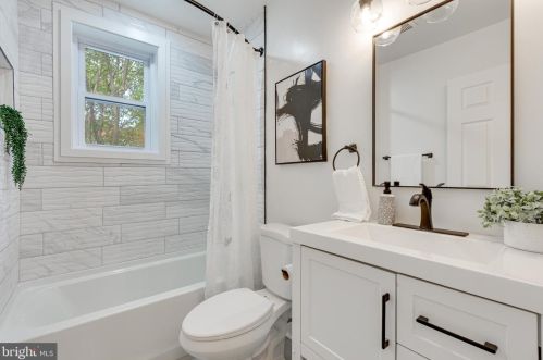 69 55th St, Washington DC  20019-6565 exterior