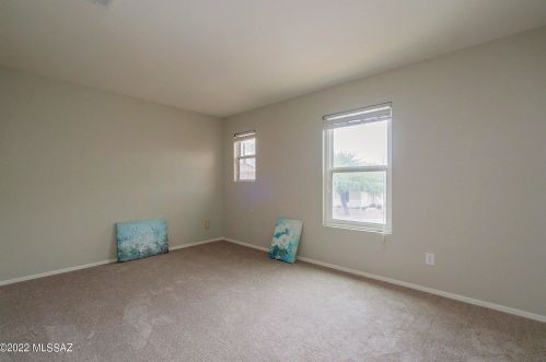 2213 Mcconnell Dr, Tucson AZ 85710-8091 exterior