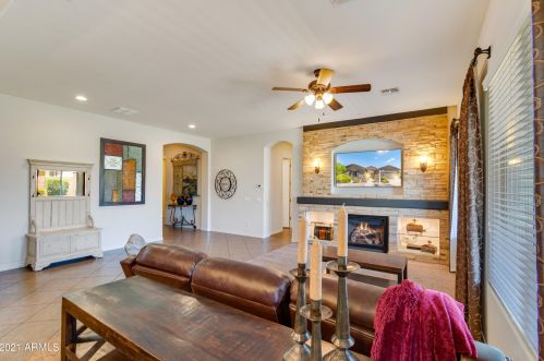 4045 Camellia Dr, Chandler AZ  85248-6099 exterior