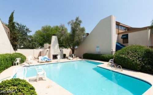 6502 10th Pl, Phoenix AZ  85014-1243 exterior