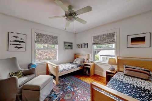 690 Angell St, Providence RI 02906-5309 exterior