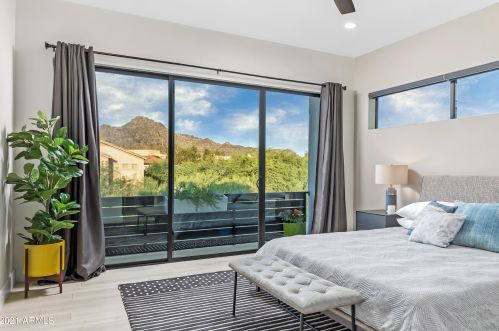 7729 13th Pl, Phoenix AZ  85020-4202 exterior