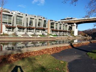 6 Eleven Riv, Cleveland OH  44116-1777 exterior