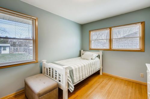 1441 Brk Ave, Saint Paul MN 55109-2012 exterior