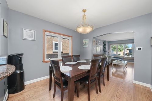 6625 64 St, Chicago IL 60638-4915 exterior