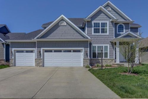 5110 Stonebridge Dr, Champaign, IL 61822-3675