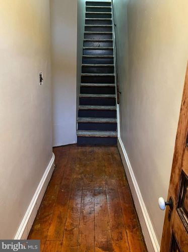 986 Lamberton St, Trenton NJ  08611-3412 exterior