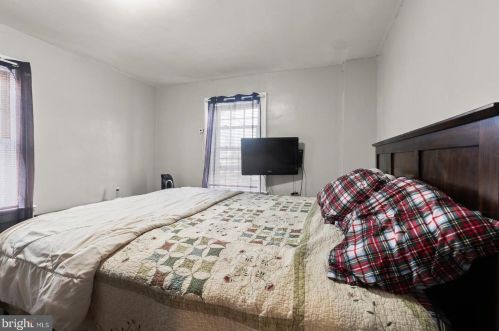 239 Beechwood Ave, Trenton NJ 08618-3405 exterior