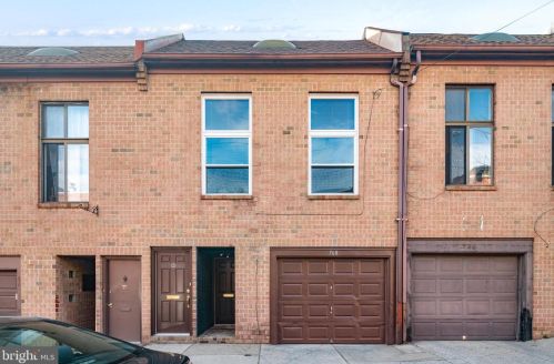 768 24th St, Philadelphia PA 19130-2542 exterior