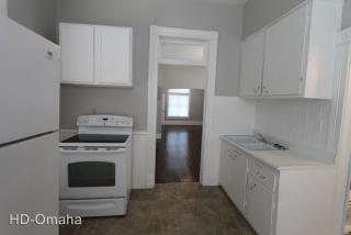1811 Missouri Ave, Omaha NE  68107-2045 exterior