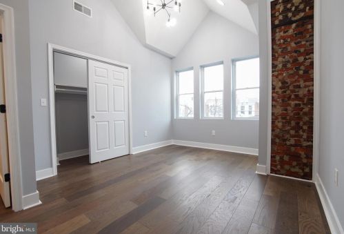 5817 Catharine St, Philadelphia PA 19143-2418 exterior