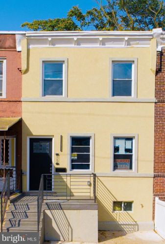 2744 Marshall St, Philadelphia PA 19133-0023 exterior
