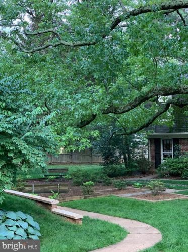 769 Azalea Dr, Rockville MD  20850-2016 exterior