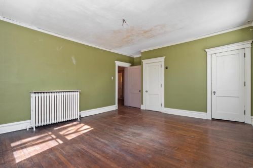 16 Kingsbury Pl, Saint Louis MO 63112-1825 exterior