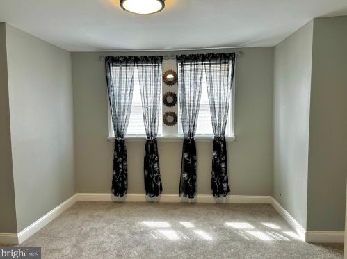 4045 Glendale St, Philadelphia PA 19124-5319 exterior