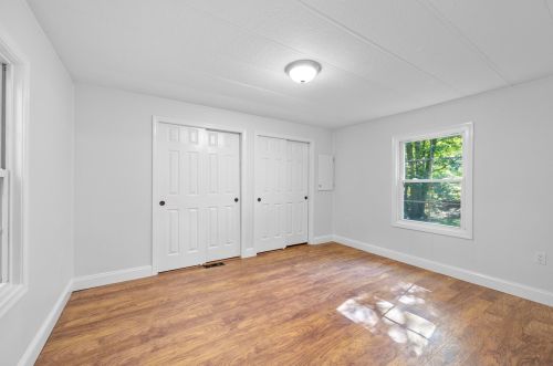 54 Brown Ave, Seabrook NH 03874-5605 exterior