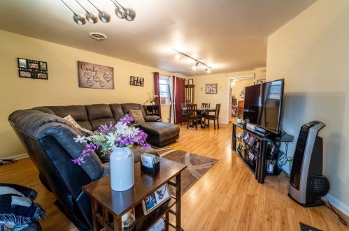 6042 Kildare Ave, Chicago IL 60629-4903 exterior